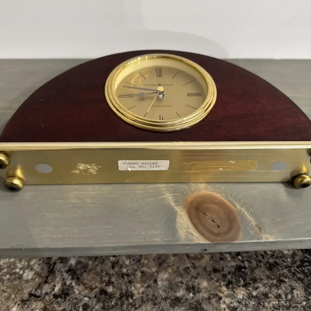 Howard Miller Mantel Analog Cherry Oak Clock613619- Westminster Chime EUC